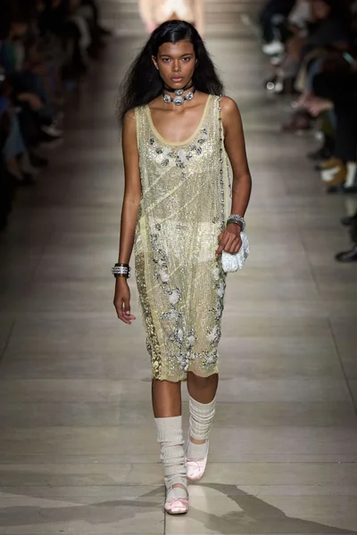 Look 39